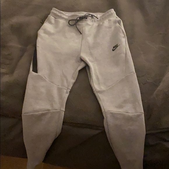 light grey tech fleece